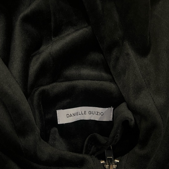 DANIELLE GUIZIO BLACK SWEATSUIT - Picture 5 of 7